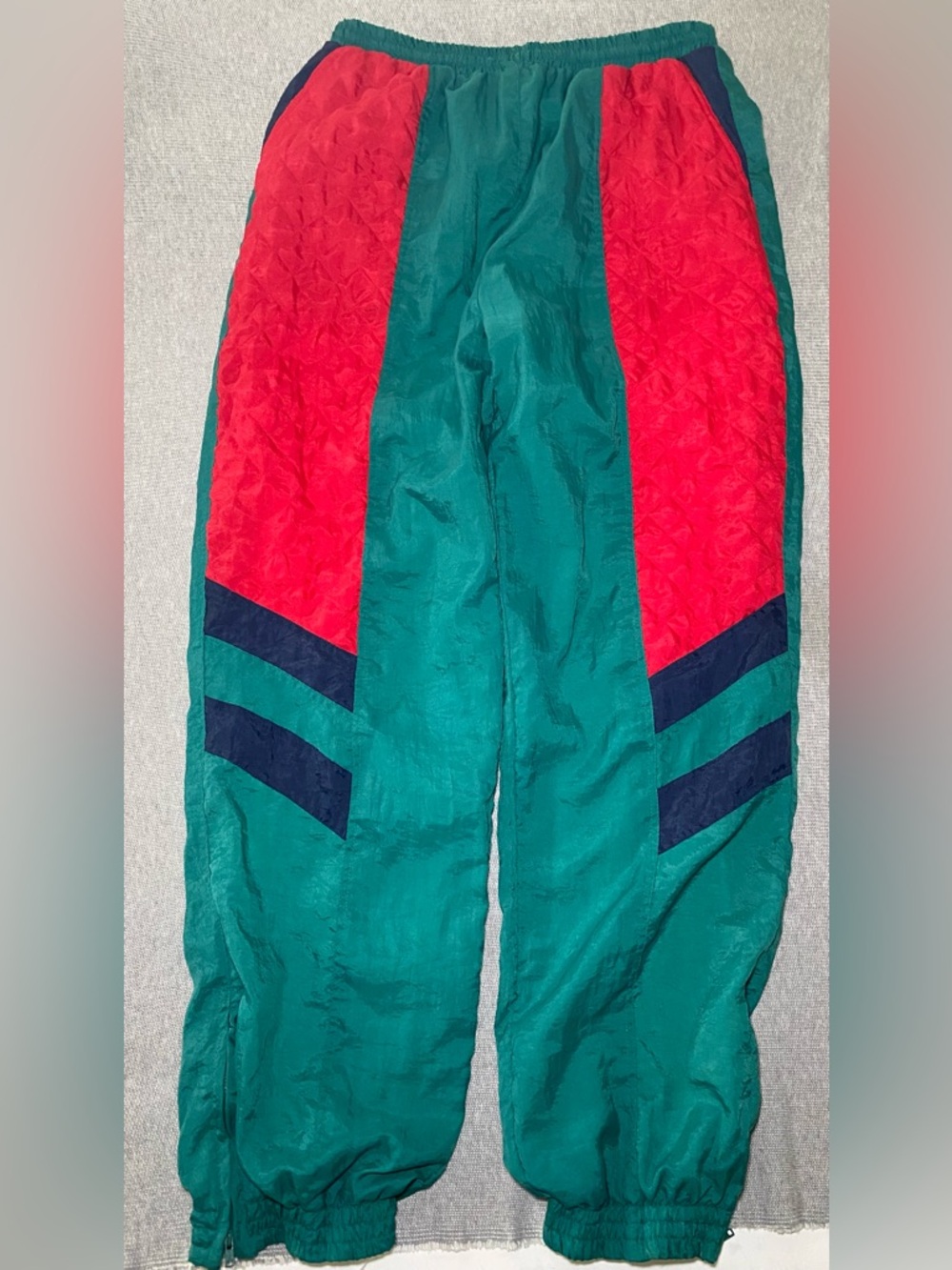 Vintage Saturdays Men’s XL Nylon Pants 90s